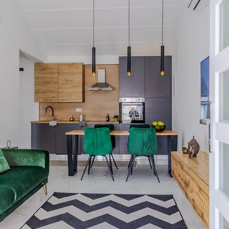 Stylish House Aurora