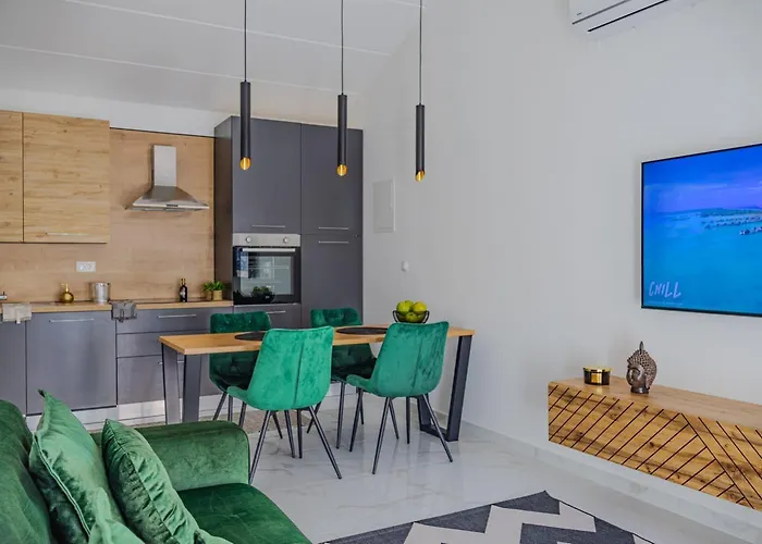 Stylish House Aurora