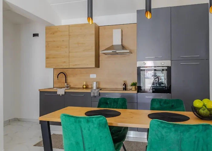 Stylish House Aurora Pula