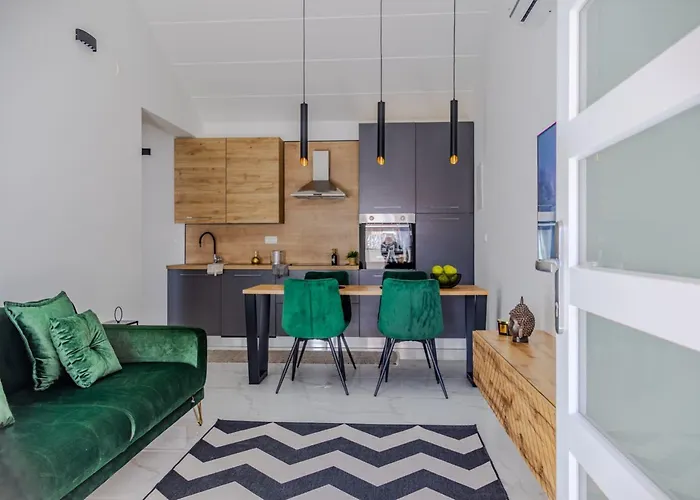 Stylish House Aurora