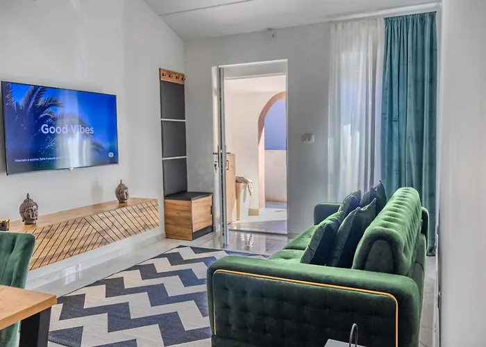 Stylish House Aurora *