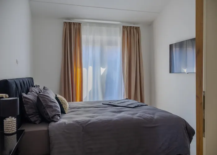 Stylish House Aurora